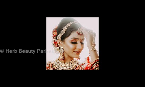 Herb Beauty Parlour in Alkapuri, Vadodara - 390007
