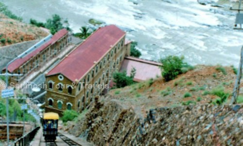 Santhosh Tour & Travels in Agrahara Dasarahalli, Bangalore - 560079