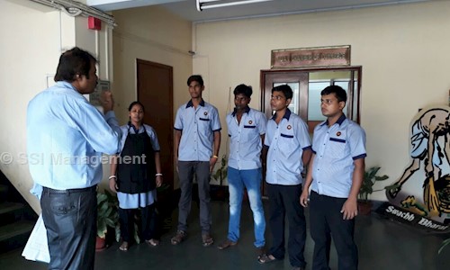 SSI Management in Ballygunge, Kolkata - 700018