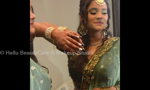 Hellu BeautyCare & Makeup Studio in Piplod, Surat - 