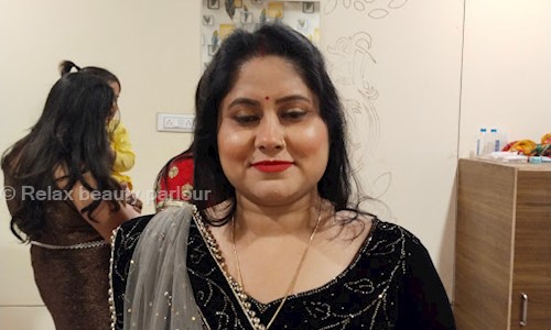 Relax beauty parlour in Indralok Colony, Indore - 452006