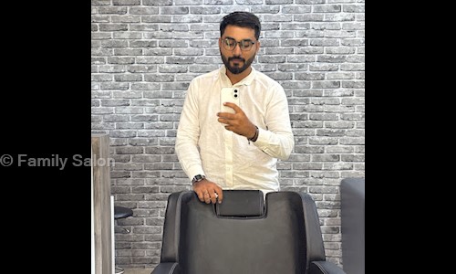 Family Salon in Mota Varachha, Surat - 394101