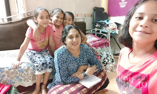 Chaitali Dattani  Tution teacher in Mahavir Nagar, mumbai - 400067