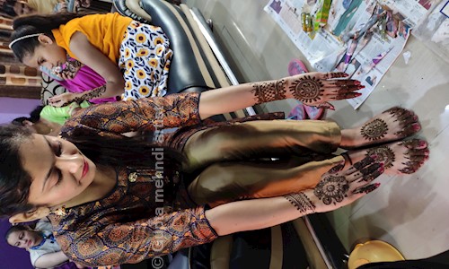 Gupta mehndi artist in Sector 25, Chandigarh - 160014