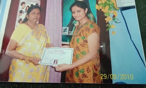 Shiines A/C Salon/Spa/Institute Ladies & Kids in Nungambakkam, Chennai - 600034
