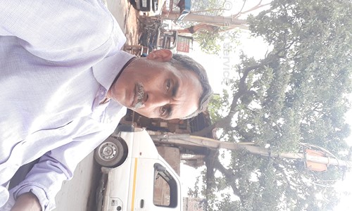 Taxi service in Janakpuri, Delhi - 110045