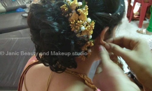 Janic Beauty and Makeup studio in Cubbonpet, Bangalore - 560002