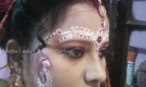 Asha Ladies Beauty Parlour in Azad Hind Bag, Kolkata - 700006