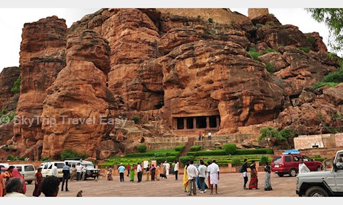 SkyTrip Travel Easy in Vikaspuri, Delhi - 110018