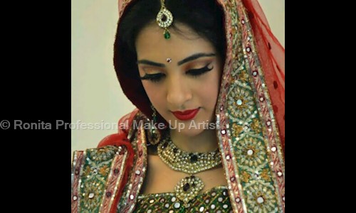 Ronita Professional Make Up Artist in Kaikhali, Kolkata - 700052