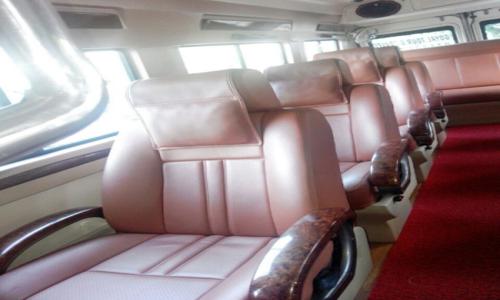 Manish Tour & Travels in Sector 52, Gurgaon - 122002