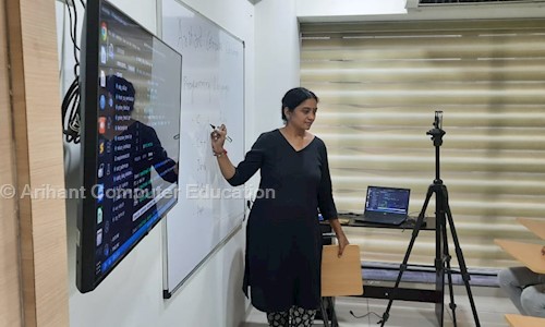Arihant Computer Education in Vasna, Ahmedabad - 380007