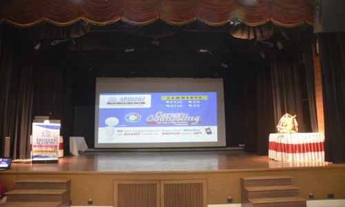 Arihant Tutorials in Bhayander West, Mumbai - 401105