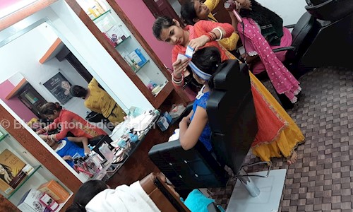 Blushington ladies salon in Malahchak More, Jehanabad - 804408