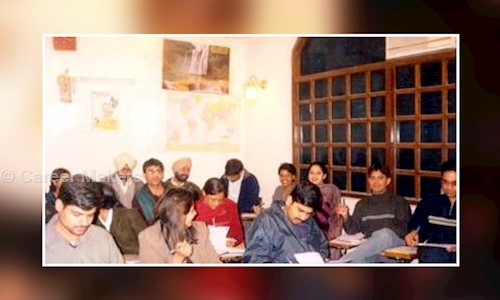 Career Makers in Malviya Nagar, Delhi - 110017