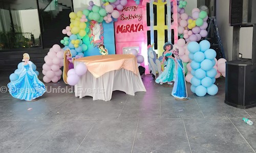 Dreams Unfold Events in Kothari Market, Indore - 452001
