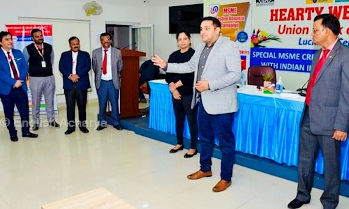 English Acharya in Aliganj, Lucknow - 226024