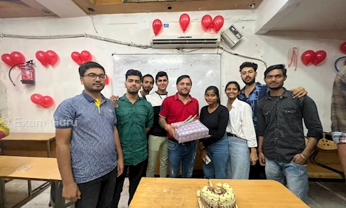 Exam Guru in Vinod Nagar East, Delhi - 