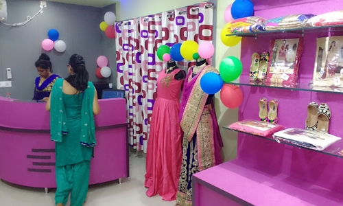 Glamour  & Bloom in Ghatikia, Bhubaneswar - 751003