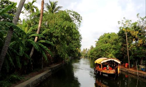 Kerala Taxis in Ernakulam, Kochi - 682037