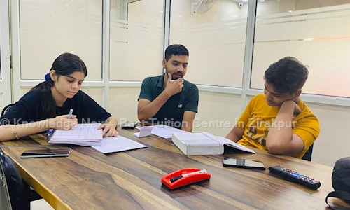 Knowledge Next - Best Tuition Centre in Zirakpur in Ambala Chandigarh Expressway, Zirakpur - 140603