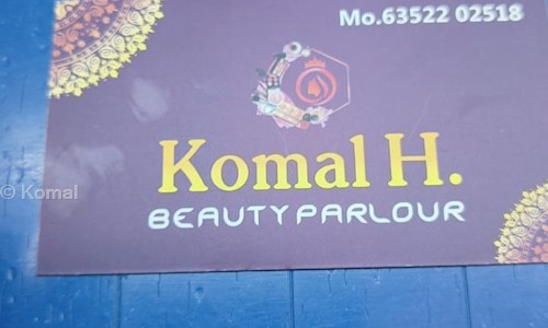 Komal.H Beautician in Godadara, Surat - 395008