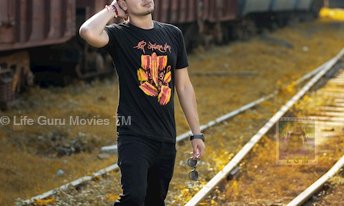 Life Guru Movies in Hazratganj, Lucknow - 226006