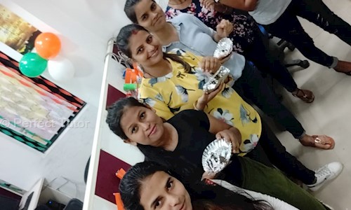 Perfect Tutor in Sector 4, Noida - 124001