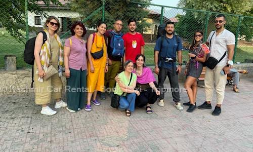 Kashmir Car Rental - Book Taxi - Tripmore in Srinagar G.P.O., Srinagar - 190001
