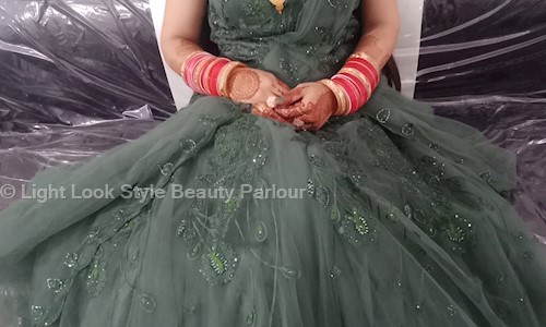 Light Look Style Beauty Parlour in Mehrauli, Delhi - 110030