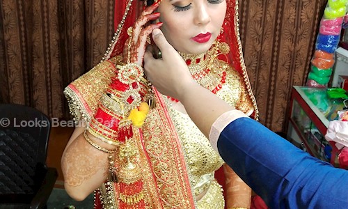 Looks Beauty Parlor in Jankipuram, Lucknow - 226021
