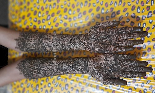 Jaisri_mehanthi artist in Gandhi Nagar, Tirupur - 641603