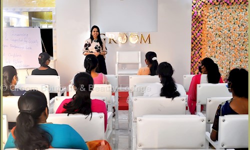 Groom Boutique & Beauty Lounge