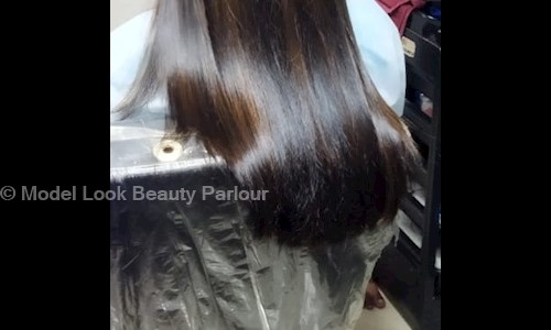 Model Look Beauty Parlour in Navi Mumbai, Mumbai - 400614