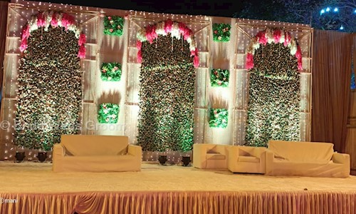 Bride Weds Groom in Kandivali West, Mumbai - 400067