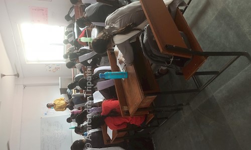 Wisdom Zone Tutorial in Gandhi Nagar, Basti - 244001