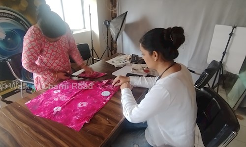 Walk In Charni Road in Girgaon, Mumbai - 400004
