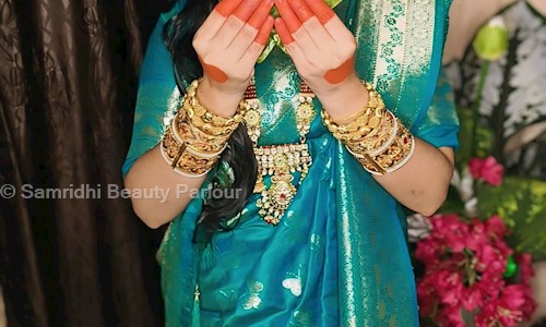 Samridhi Beauty Parlour in Aliganj, Banda - 