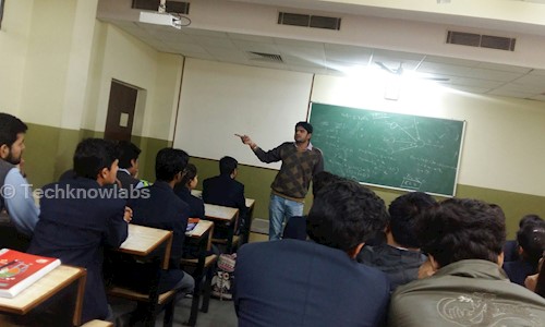 Techknowlabs in Sector 2, Noida - 201301