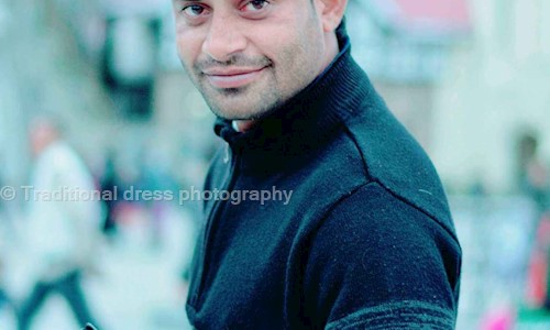 Traditional dress photography in Mall Road, Shimla - 171001