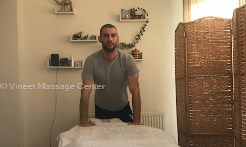 Vineet Massage Center in Defence Colony, Delhi - 110024