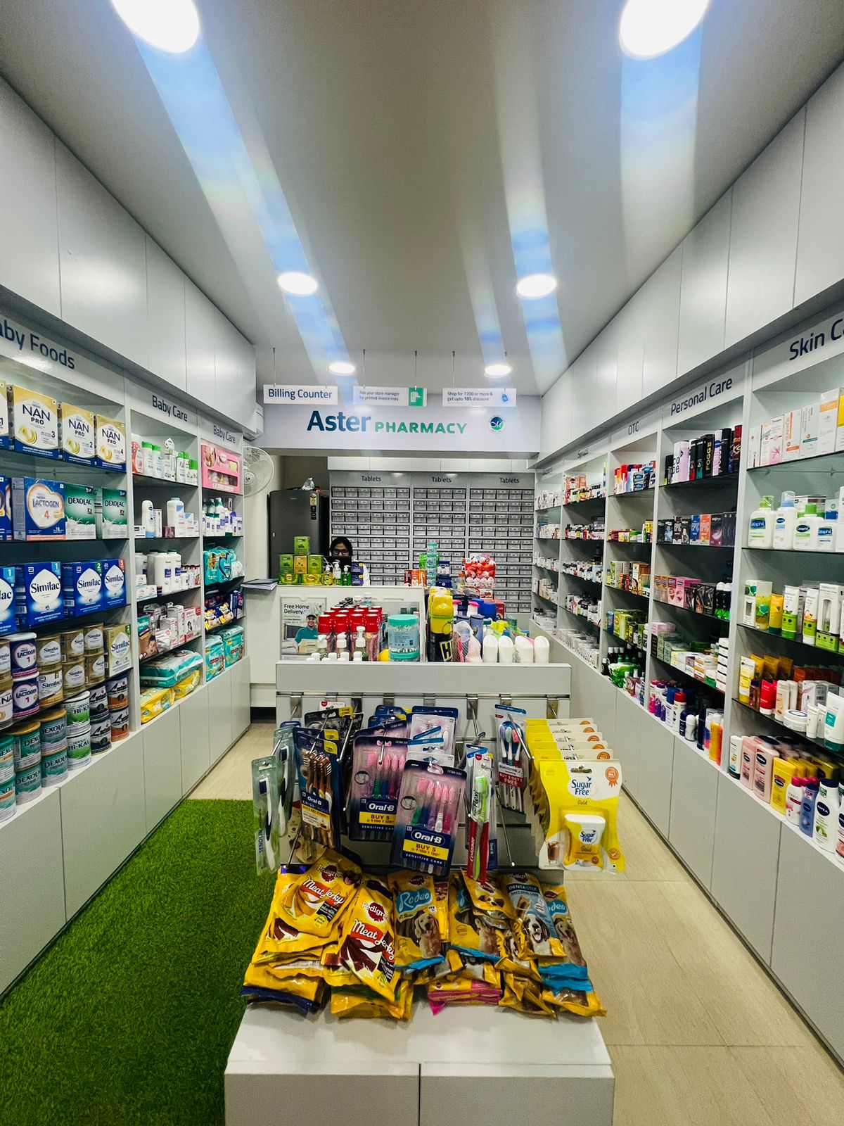 Aster Pharmacy in Ponnurunni East, Cochin