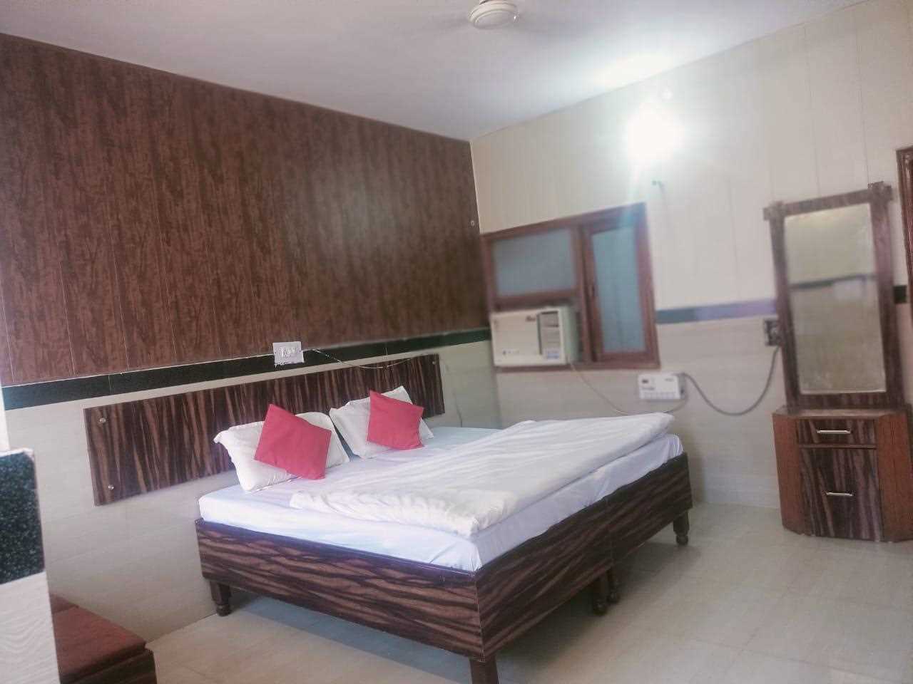 Hotel Goverdhan in Agra, Agra