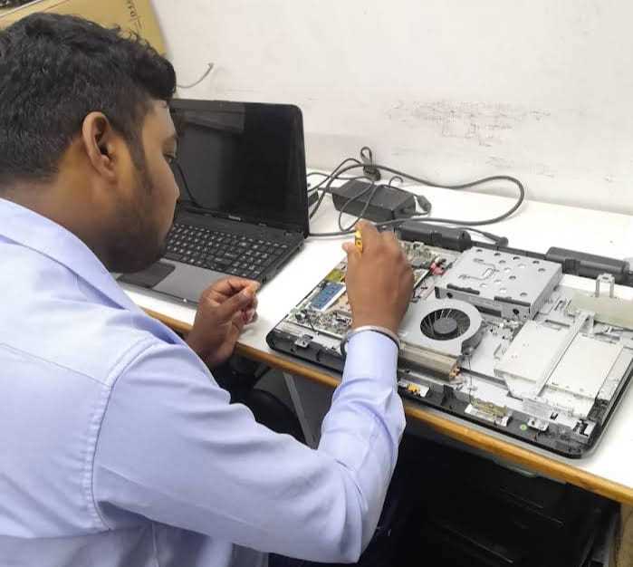 HP Service Center RIH Solutions in Gandhi Nagar Printer repair