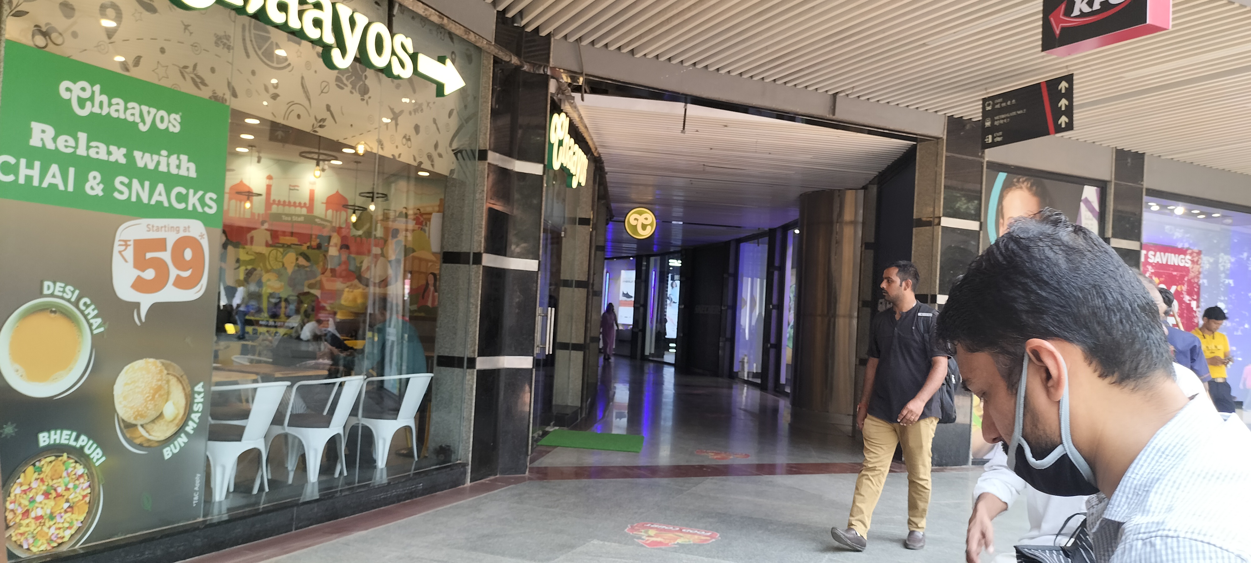 Chaayos Cafe - Kashmere Gate Metro Station