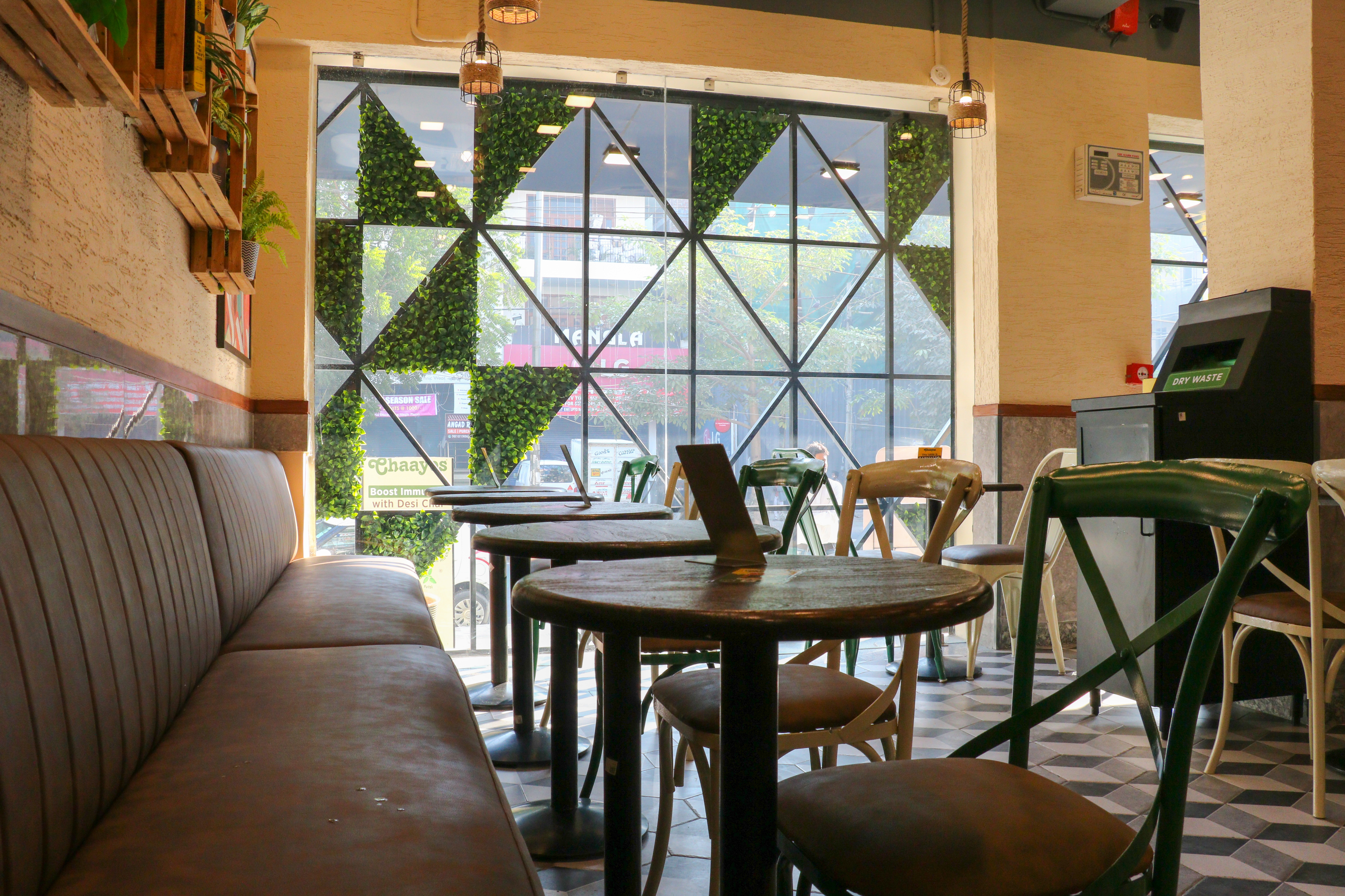 Chaayos Cafe - Janakpuri, Block B3