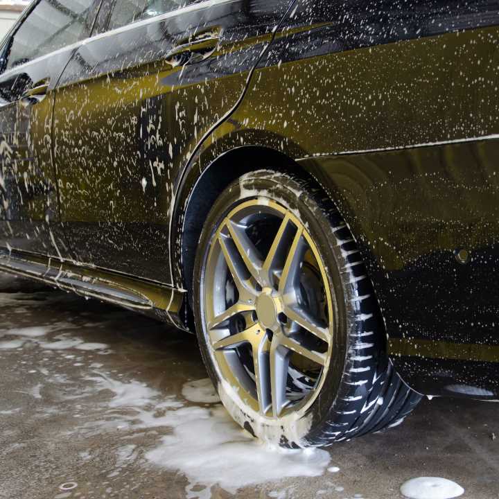 I Am Genie Doorstep Carwash & Detailing in Azamshah Layout Car wash