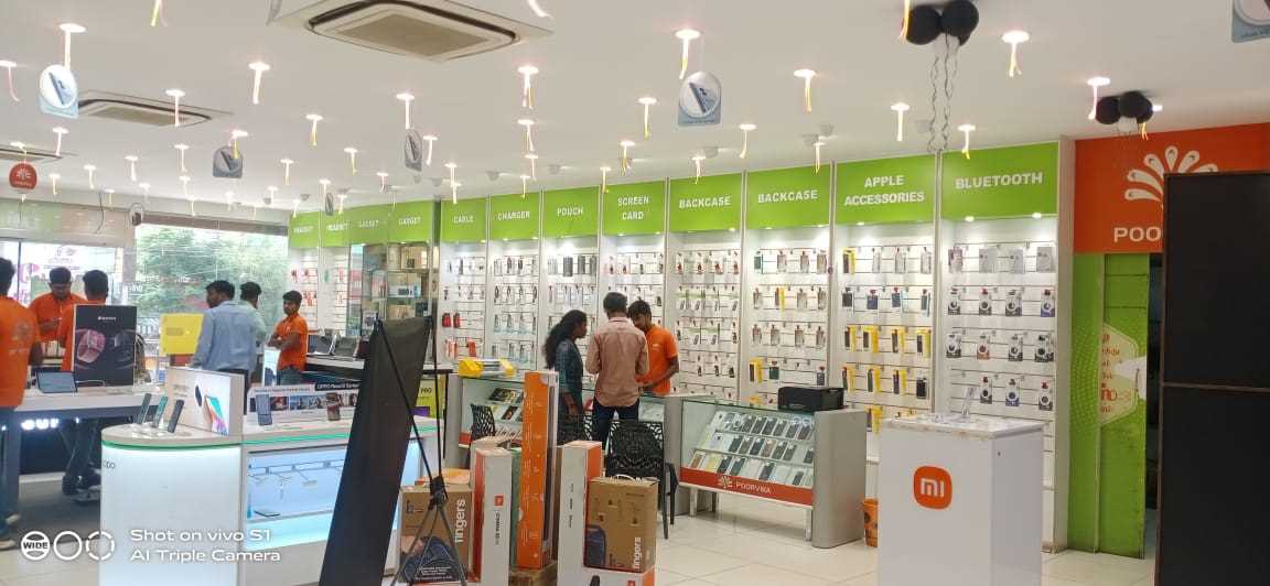 POORVIKA MOBILE in Anna Nagar, Madurai 625020 Service Offered