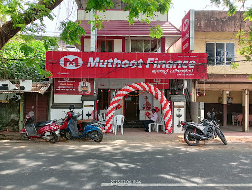 Muthoot Finance Services in Kappalandimukku, Kochi, Kerala