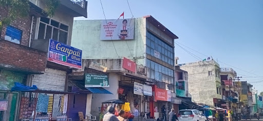 Muthoot Finance Services in Gola, Gola Gokaran Nath, Uttar Pradesh